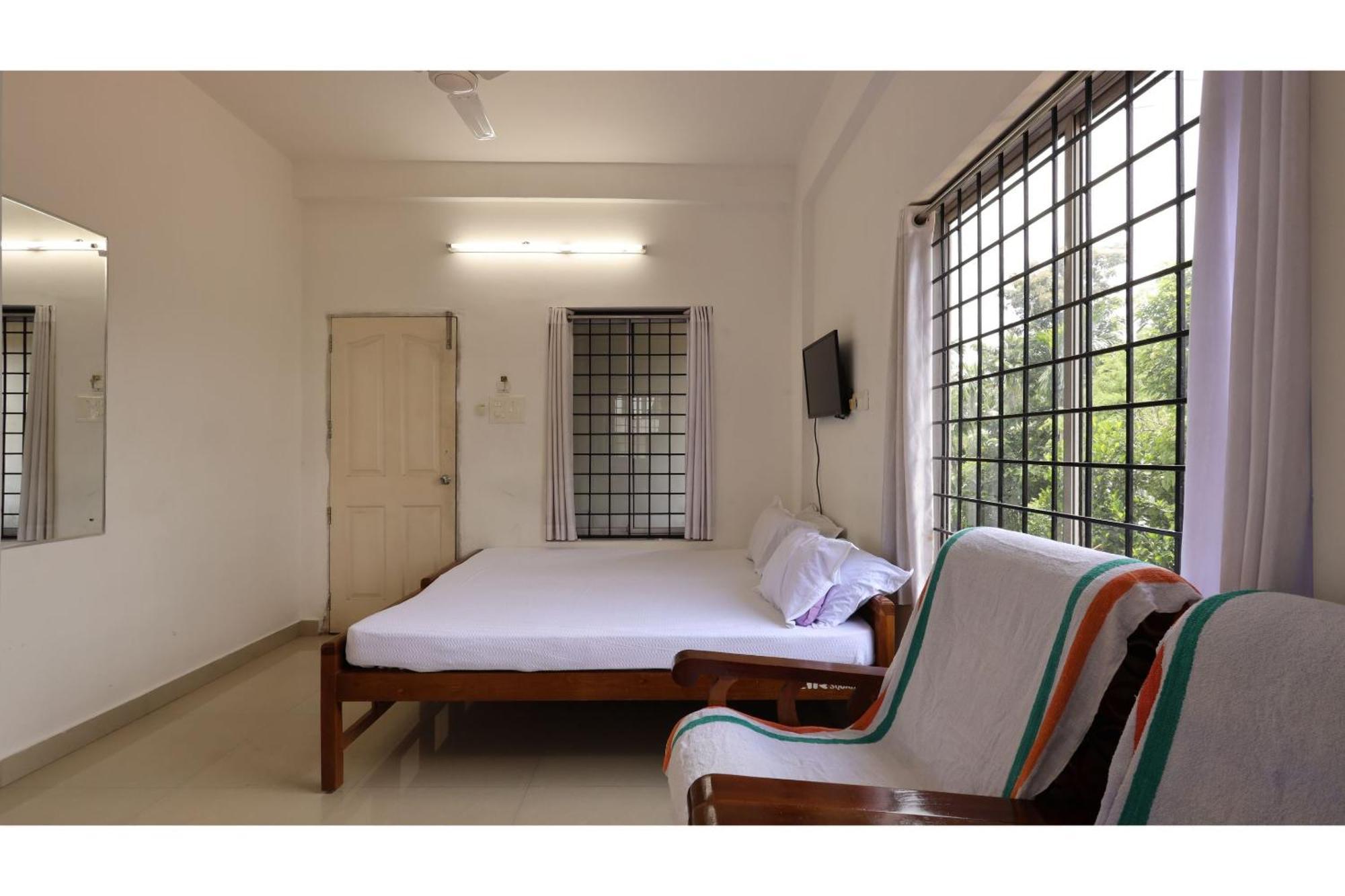 Collection O Ar Square Hotel Thrissur Exterior foto