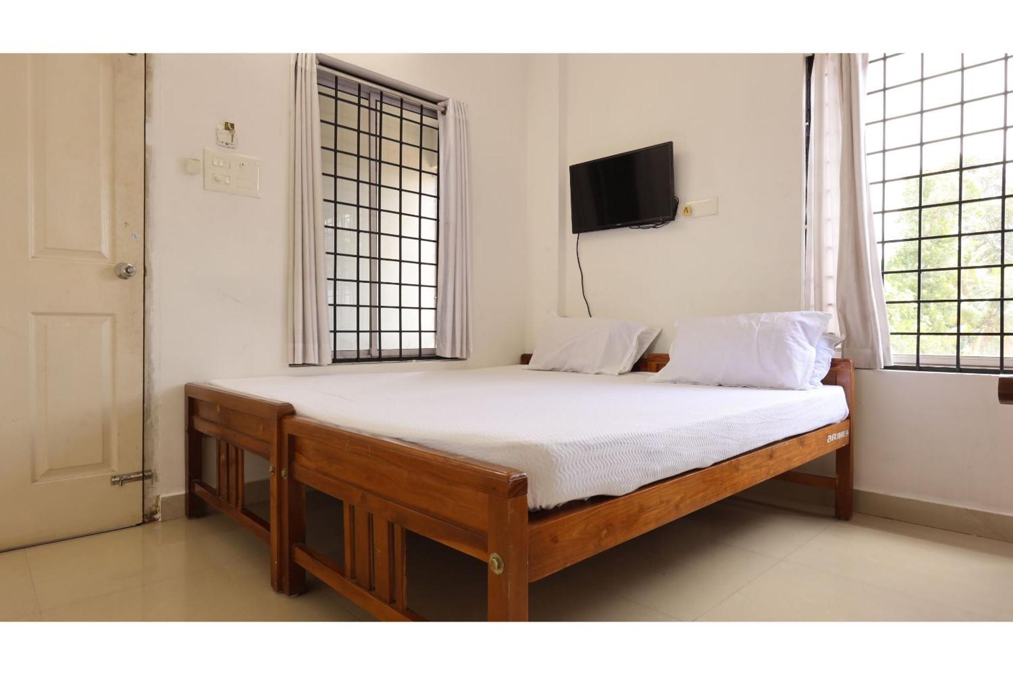 Collection O Ar Square Hotel Thrissur Exterior foto