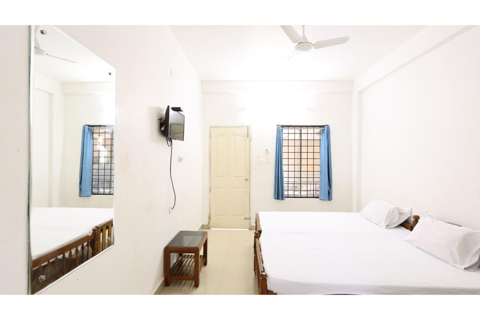 Collection O Ar Square Hotel Thrissur Exterior foto