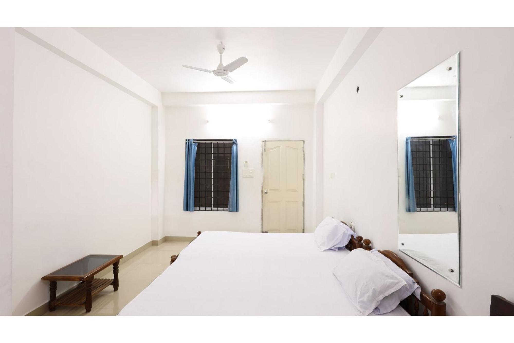 Collection O Ar Square Hotel Thrissur Exterior foto